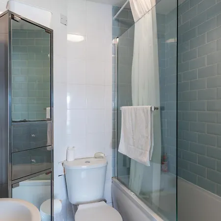 Vakantiehuis Three-bedroom In Tulfarris Village, Wicklow Blessington