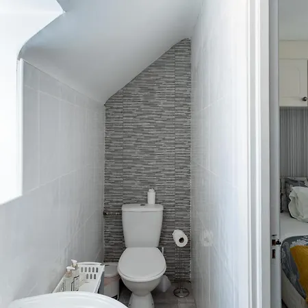 Three-bedroom In Tulfarris Village, Wicklow بيت للعطل *