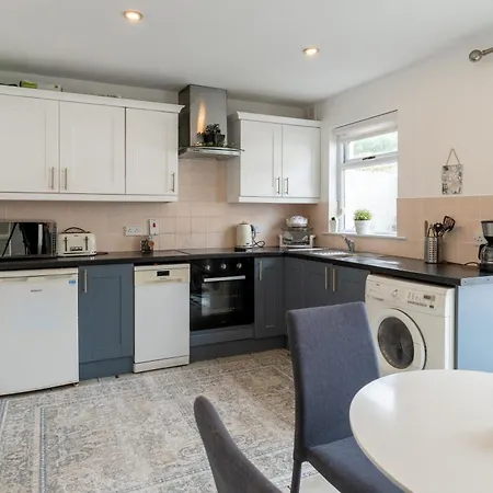 Three-bedroom In Tulfarris Village, Wicklow
