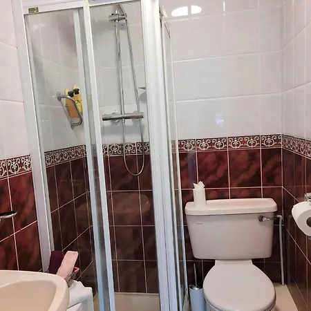 Three-bedroom In Tulfarris Village, Wicklow بيت للعطل *