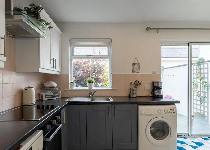 Дом отдыха Three-bedroom In Tulfarris Village, Wicklow *