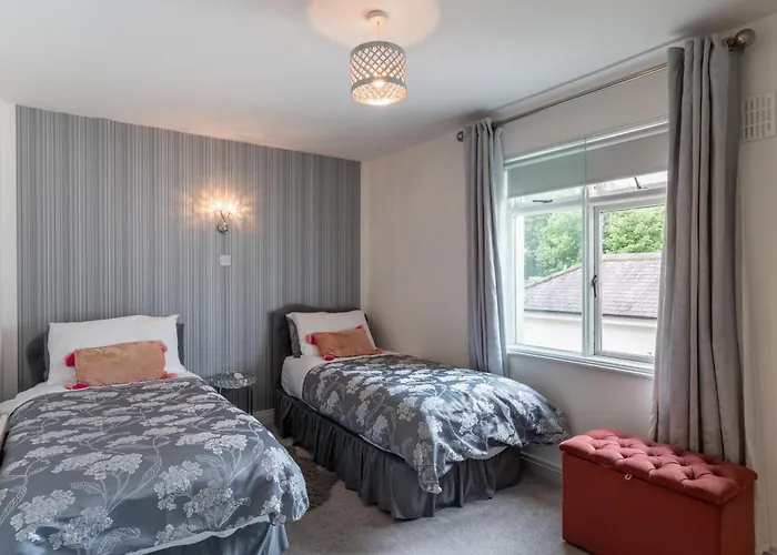 Three-bedroom In Tulfarris Village, Wicklow