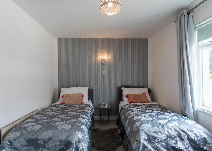 Three-bedroom In Tulfarris Village, Wicklow Дом отдыха